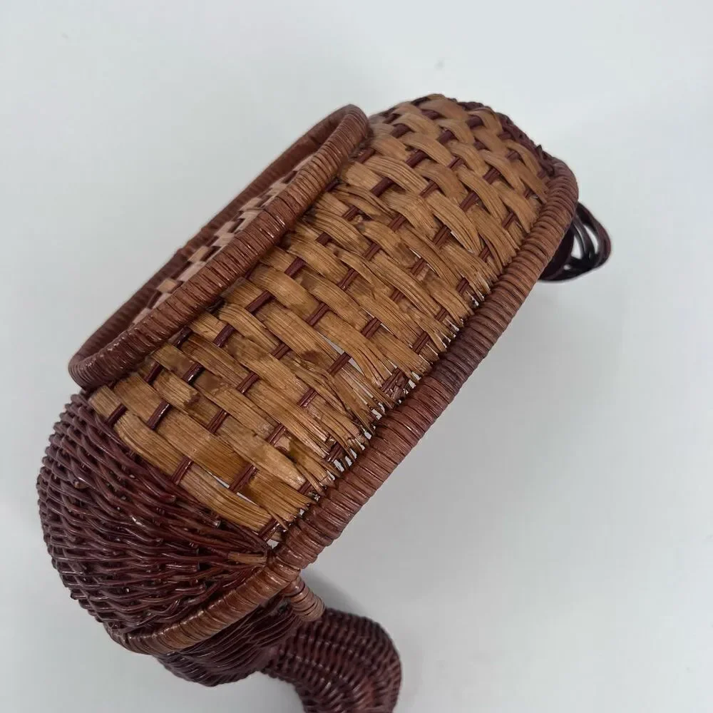 Vintage Duck Basket Bin Camp Adirondack‎ Thanksgiving Fall wicker